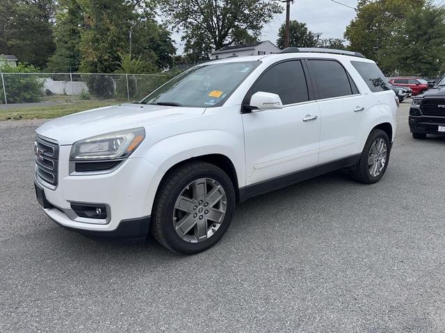 Photo of 2016 White Frost Tricoat GMC Acadia