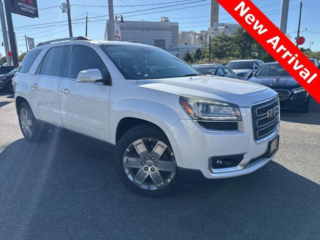 Photo of 2016 White Frost Tricoat GMC Acadia