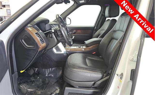 Photo of 2019 White Land Rover Range Rover