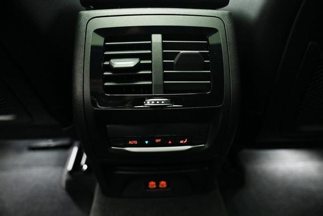 Photo of 2025 Gray BMW X4