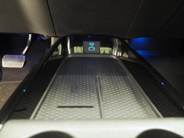 Photo of 2022 Shadow Black Ford Mustang Mach-E