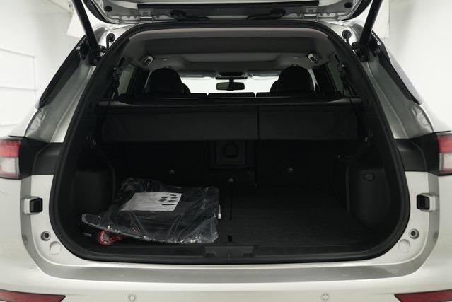 Photo of 2024 Alloy Silver Metallic Mitsubishi Outlander