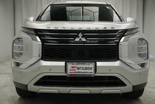 Photo of 2024 Alloy Silver Metallic Mitsubishi Outlander