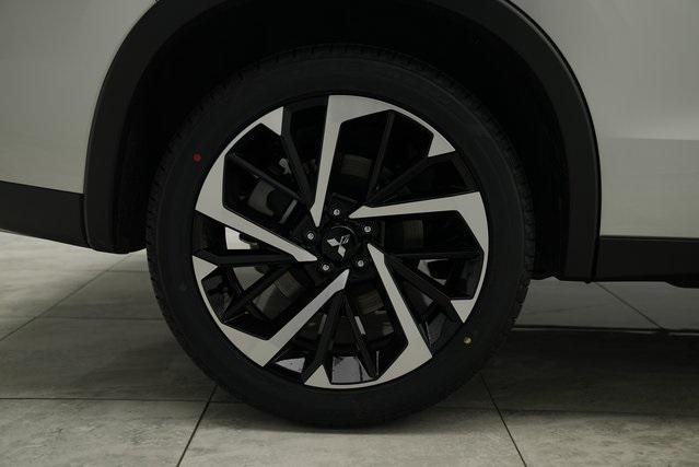 Photo of 2024 Alloy Silver Metallic Mitsubishi Outlander