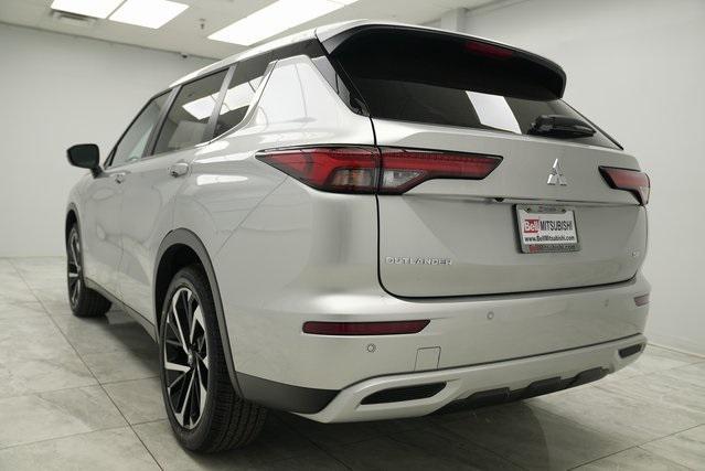 Photo of 2024 Alloy Silver Metallic Mitsubishi Outlander