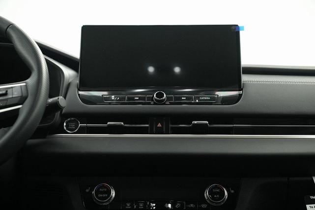 Photo of 2025 Labrador Black Pearl Mitsubishi Outlander
