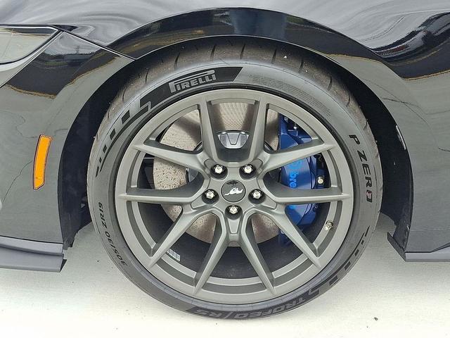Photo of 2025 Shadow Black Ford Mustang