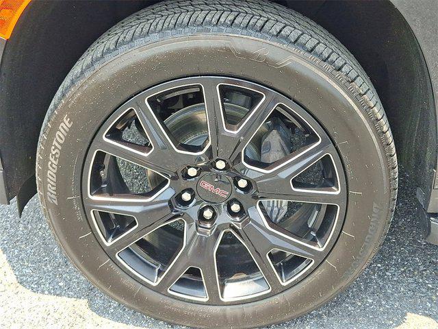 Photo of 2024 Onyx Black GMC Yukon XL