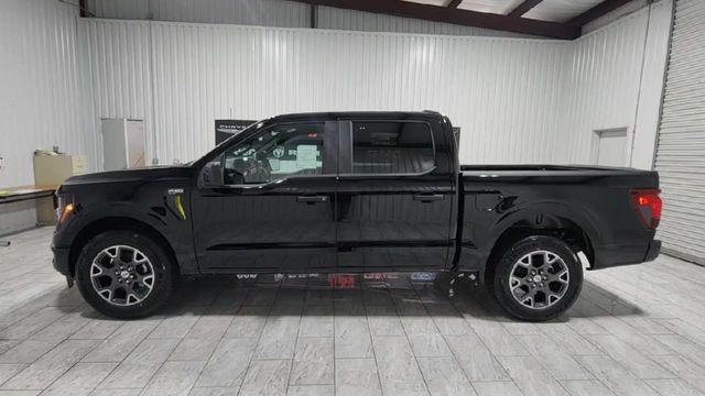 Photo of 2025 Agate Black Metallic Ford F-150