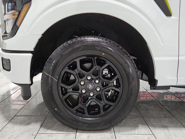 Photo of 2025 Oxford White Ford F-150