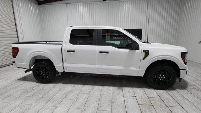 Photo of 2025 Oxford White Ford F-150
