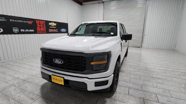 Photo of 2025 Oxford White Ford F-150