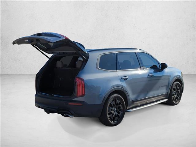 Photo of 2022 Everlasting Silver Kia Telluride