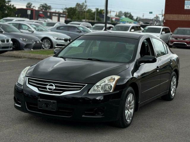 Photo of 2011 Super Black Nissan Altima