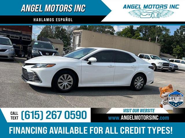 Photo of 2022 White Toyota Camry