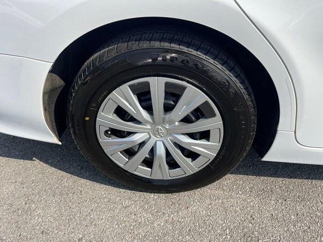 Photo of 2022 White Toyota Camry