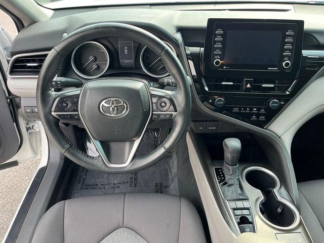Photo of 2022 White Toyota Camry