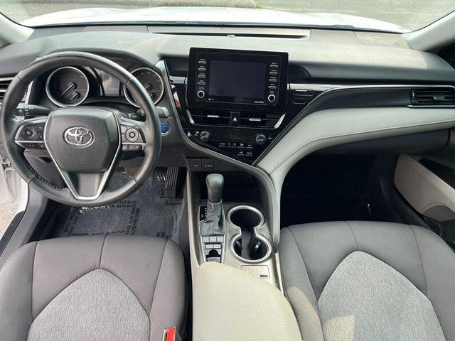 Photo of 2022 White Toyota Camry