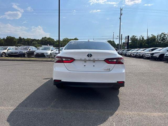Photo of 2022 White Toyota Camry