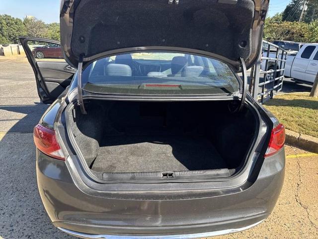 Photo of 2016 Gray Chrysler 200