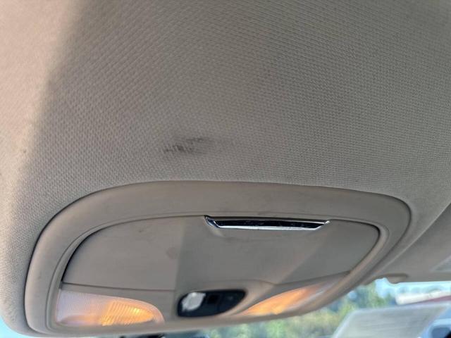 Photo of 2016 Gray Chrysler 200