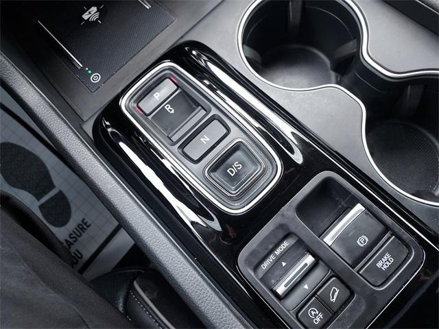 Photo of 2024 Crystal Black Pearl Honda Pilot