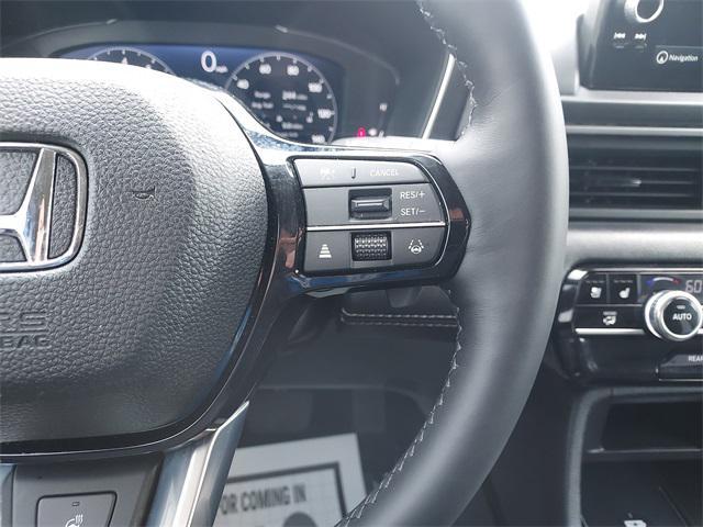 Photo of 2024 Crystal Black Pearl Honda Pilot