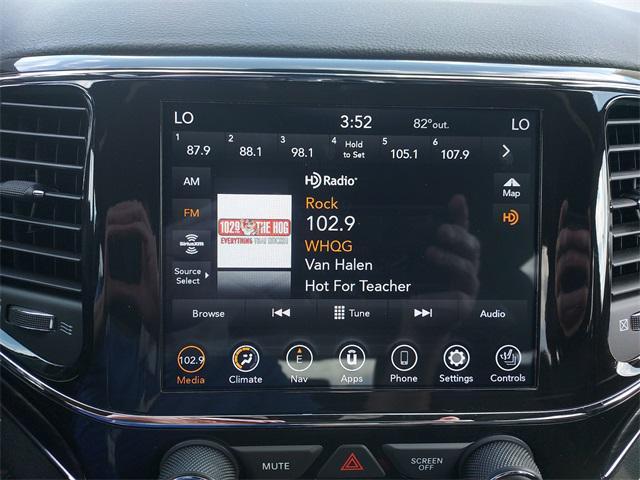 Photo of 2021 Slate Blue Pearlcoat Jeep Grand Cherokee