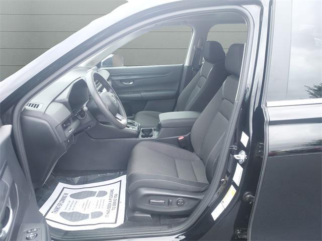 Photo of 2023 Crystal Black Pearl Honda CR-V