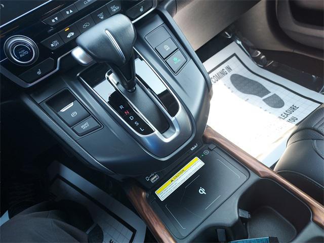 Photo of 2022 Platinum White Pearl Honda CR-V