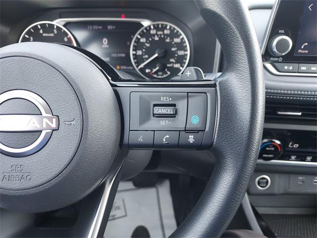 Photo of 2023 Super Black Nissan Rogue