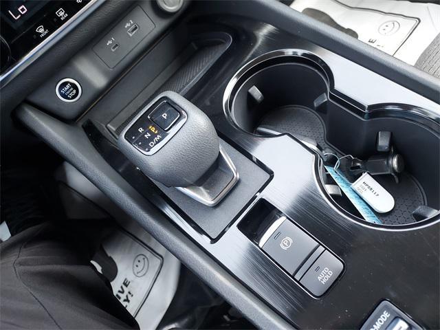 Photo of 2023 Super Black Nissan Rogue
