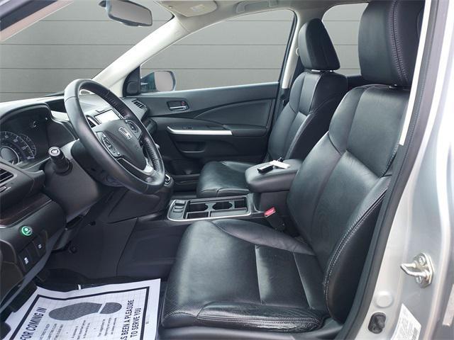 Photo of 2016 Alabaster Silver Metallic Honda CR-V