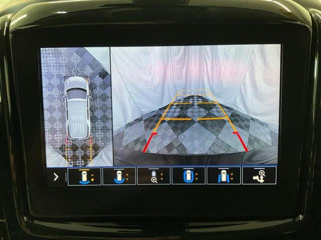 Photo of 2021 Mosaic Black Metallic Chevrolet Traverse