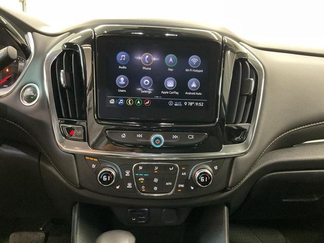Photo of 2021 Mosaic Black Metallic Chevrolet Traverse