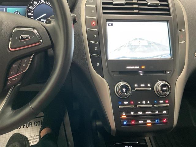 Photo of 2016 Ingot Silver Lincoln MKC