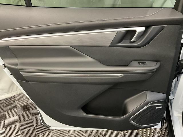 Photo of 2026 White Buick Enclave