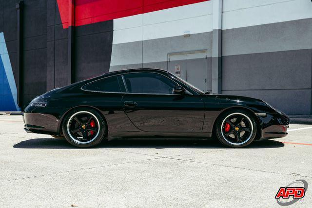 Photo of 2004 Black Porsche 911
