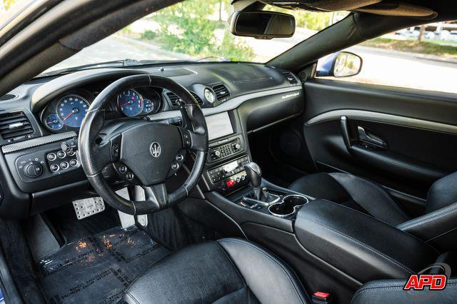 Photo of 2016 Blue Maserati GranTurismo
