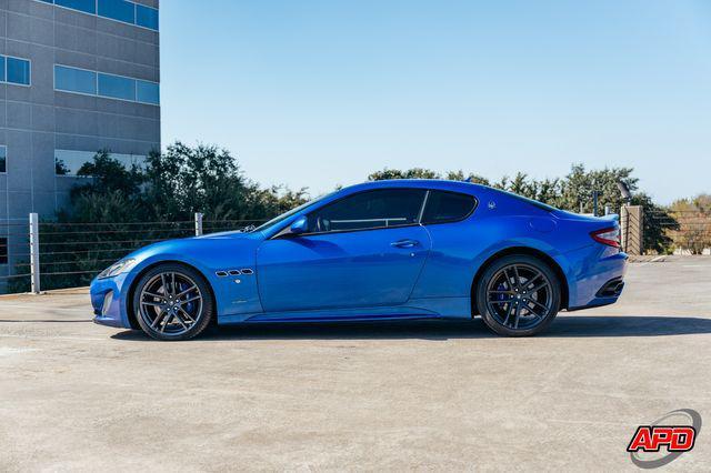 Photo of 2016 Blue Maserati GranTurismo