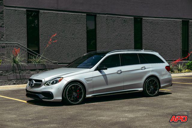 Photo of 2014 Silver Mercedes-Benz E-Class
