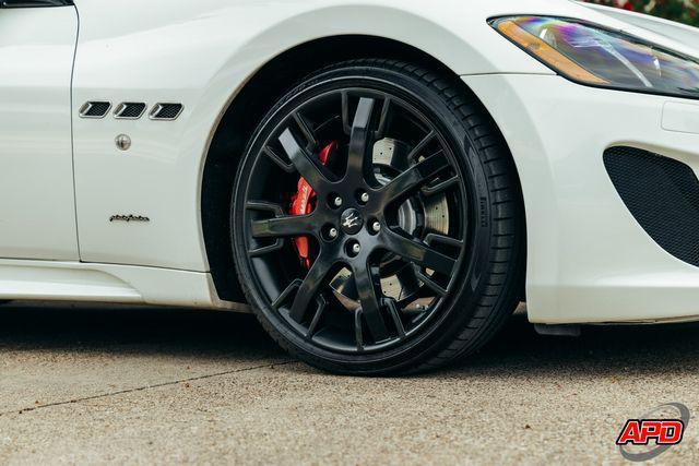 Photo of 2013 White Maserati GranTurismo