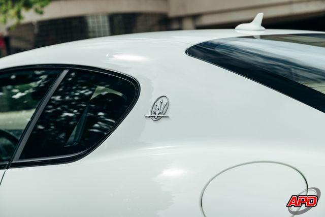 Photo of 2013 White Maserati GranTurismo