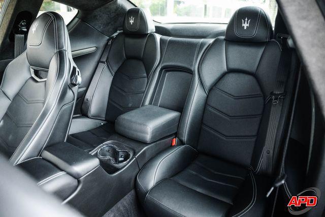 Photo of 2013 White Maserati GranTurismo