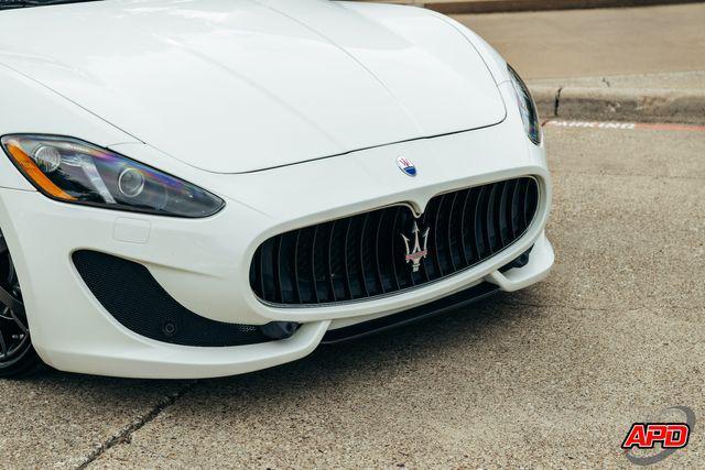 Photo of 2013 White Maserati GranTurismo