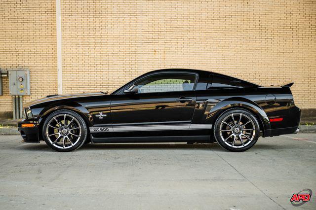 Photo of 2007 Ebony Clearcoat Ford Shelby GT500