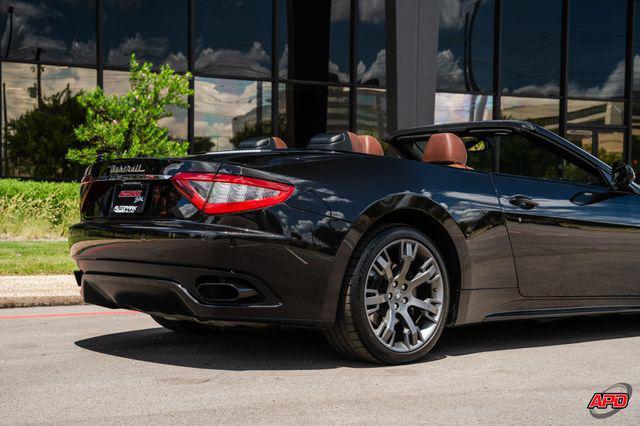 Photo of 2013 Black Maserati GranTurismo