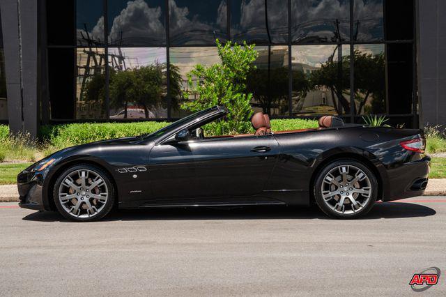 Photo of 2013 Black Maserati GranTurismo