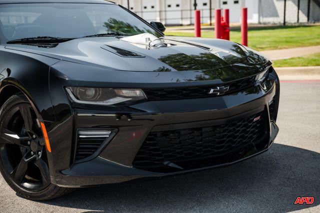 Photo of 2017 Black Chevrolet Camaro
