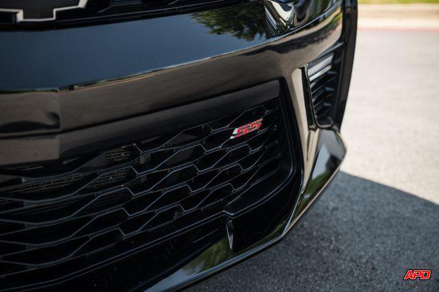 Photo of 2017 Black Chevrolet Camaro